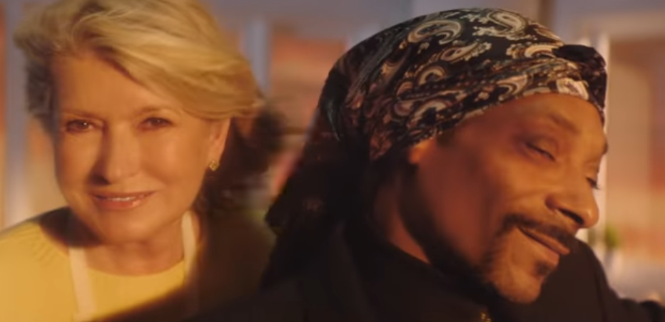 Snoop Dogg and Martha Stewart Recreate 'Titanic' Scene