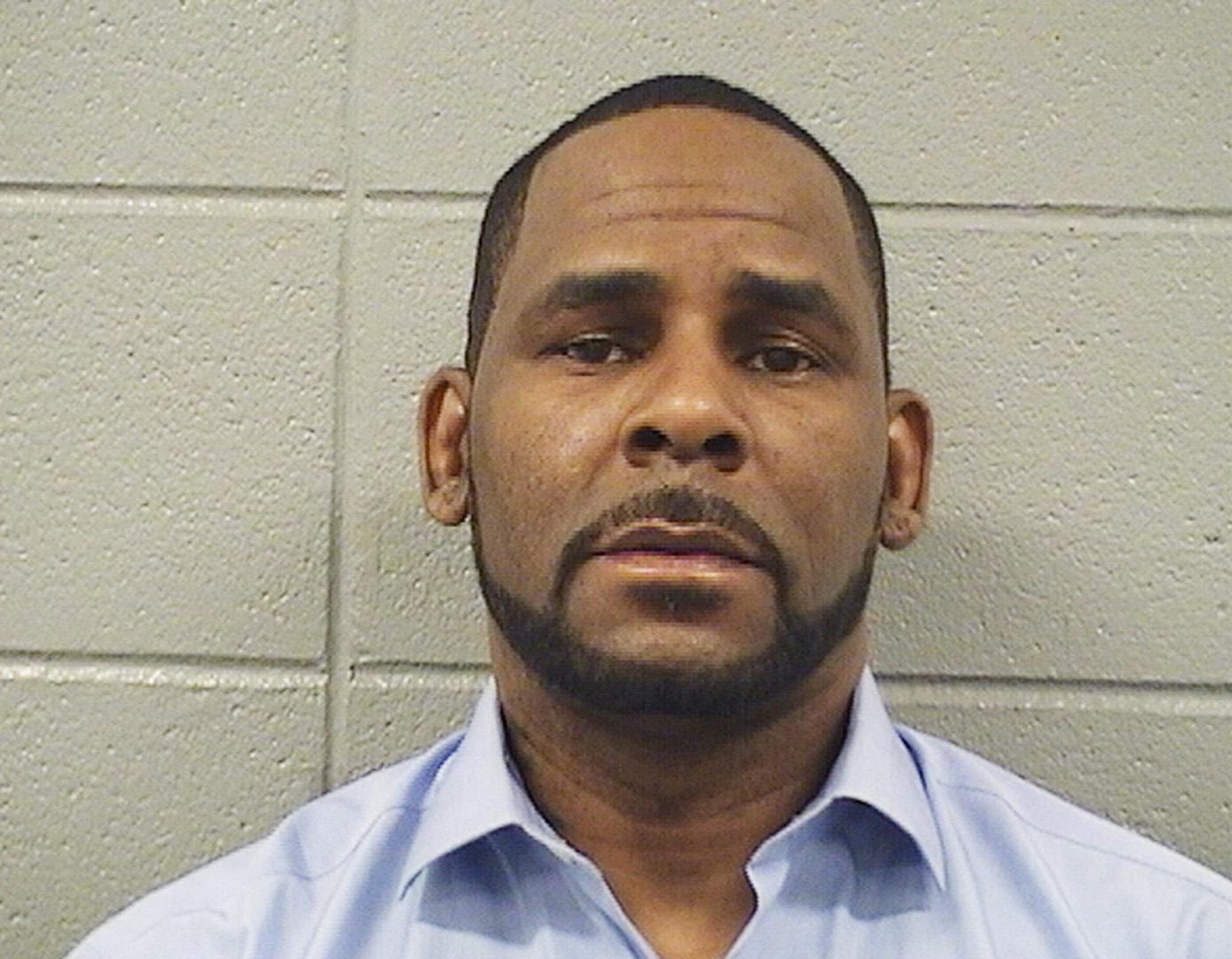 R. Kelly Vows to Wear GPS, Stay Away From Minors if Released